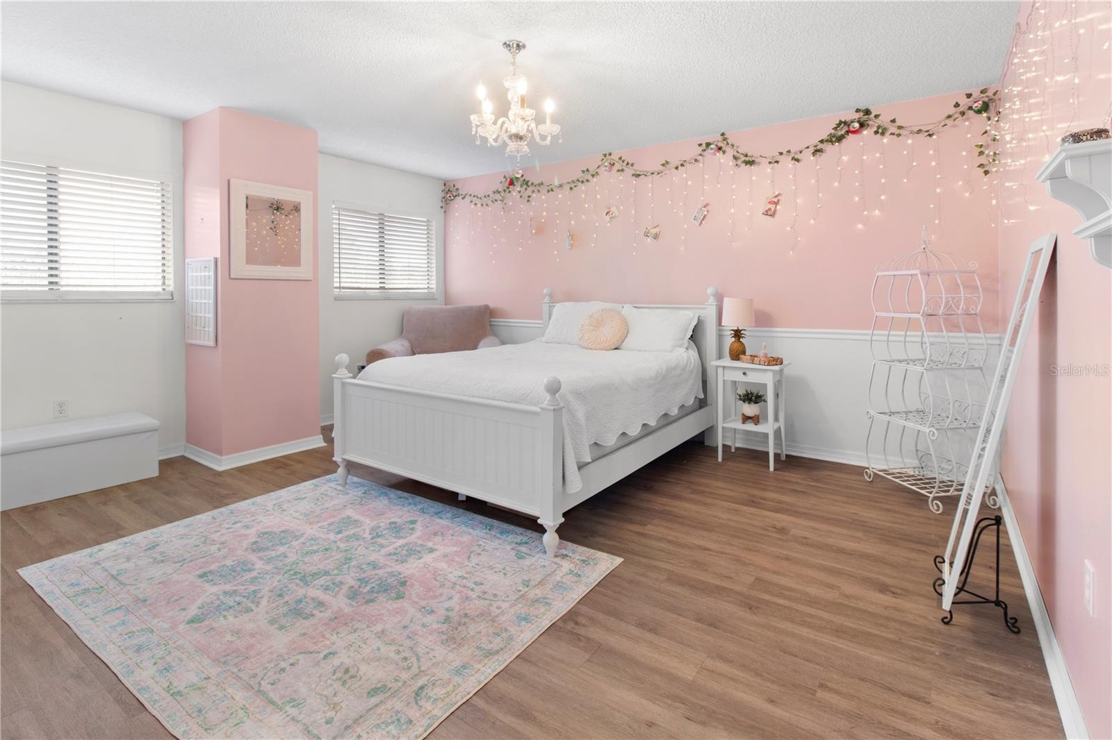 1279 Cornish Ct, Sarasota, FL 34232 — photo 13 of 25