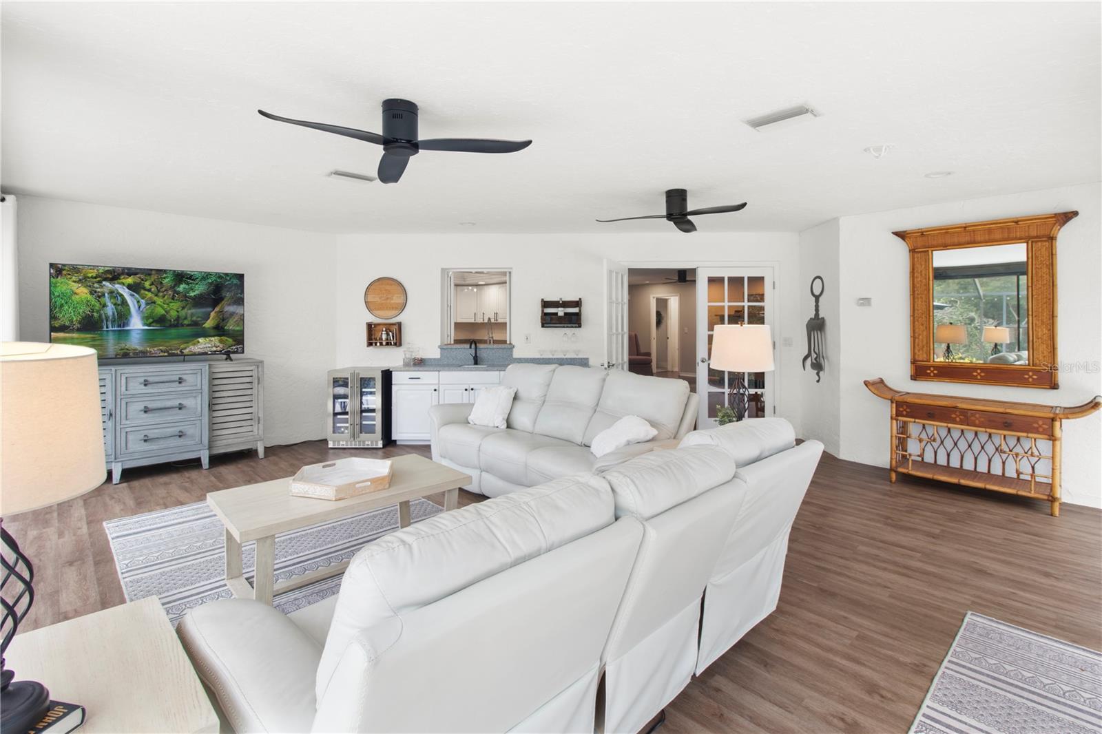 1279 Cornish Ct, Sarasota, FL 34232 — photo 4 of 25