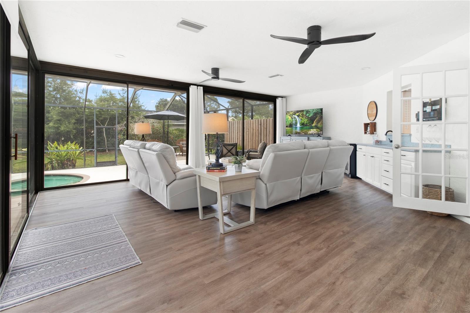 1279 Cornish Ct, Sarasota, FL 34232 — photo 5 of 25