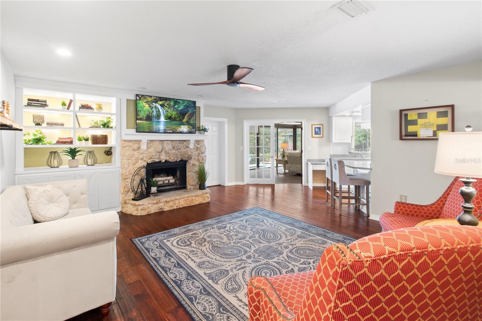 1279 Cornish Ct, Sarasota, FL 34232 — photo 6 of 25