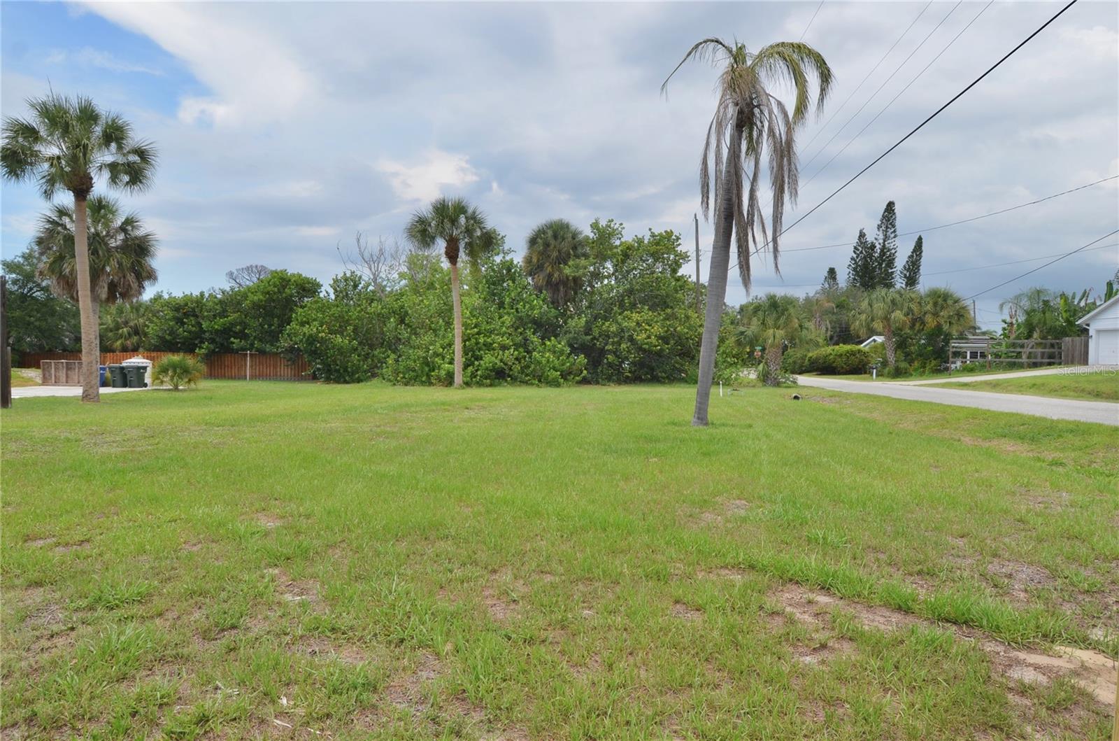 610 Coquina Ct, Nokomis, FL 34275 — photo 1 of 1