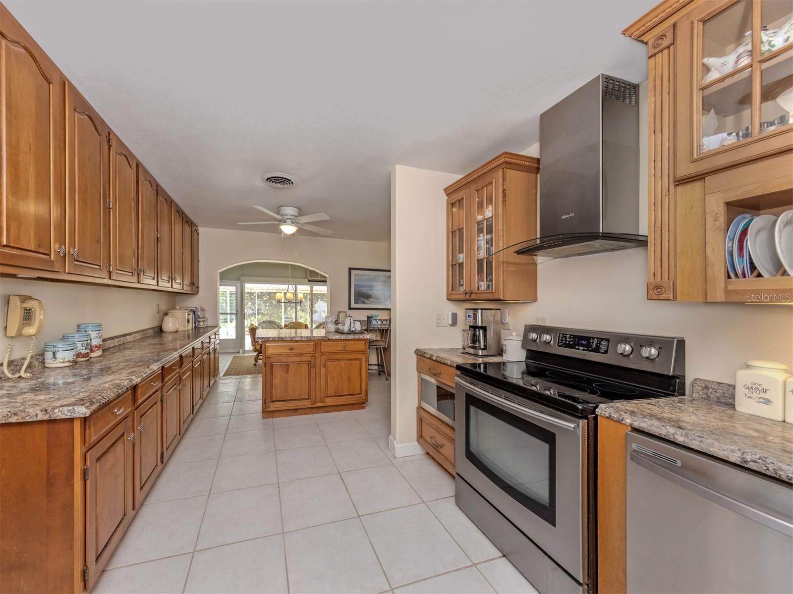 814 Guild Dr, Venice, FL 34285 — photo 13 of 59