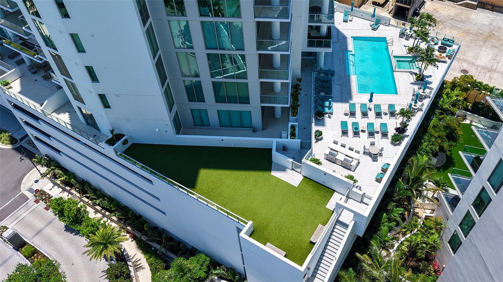 Birdseye of Pool and Doggie Park