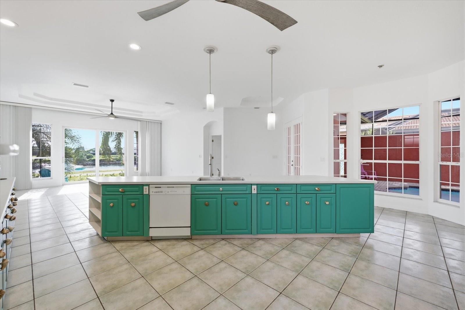 210 Rio Terra, Venice, FL 34285 — photo 12 of 78