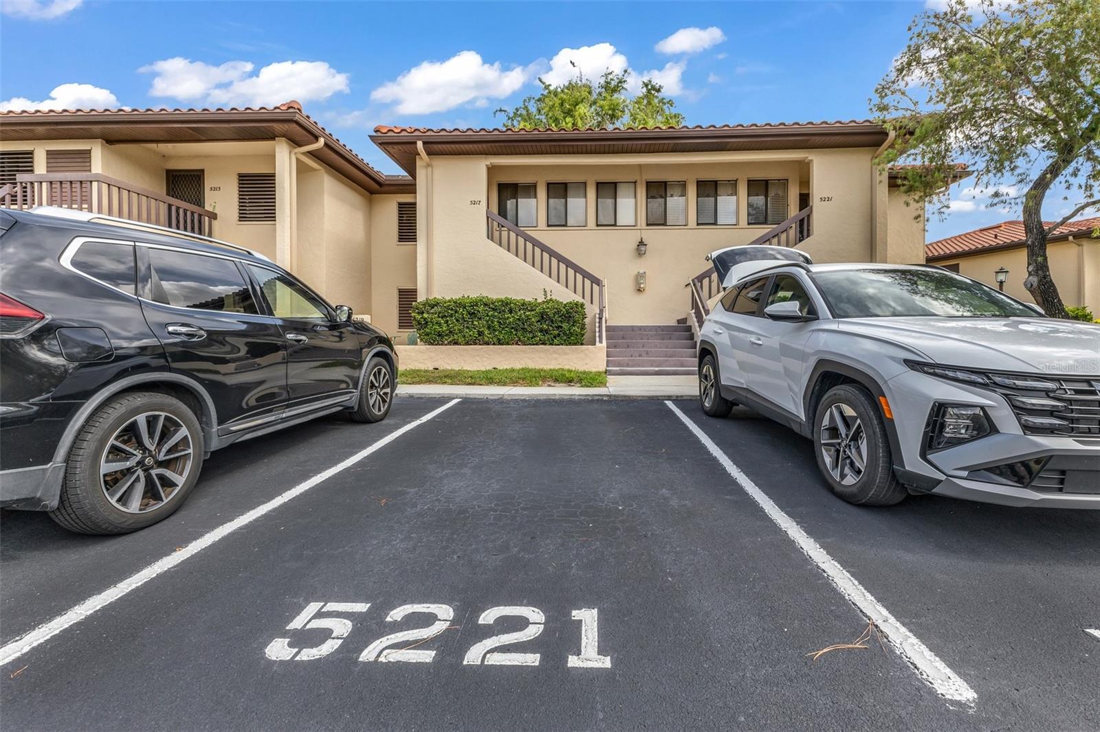 5221 Lake Village Dr #24, Sarasota, FL 34235 — photo 3 of 40