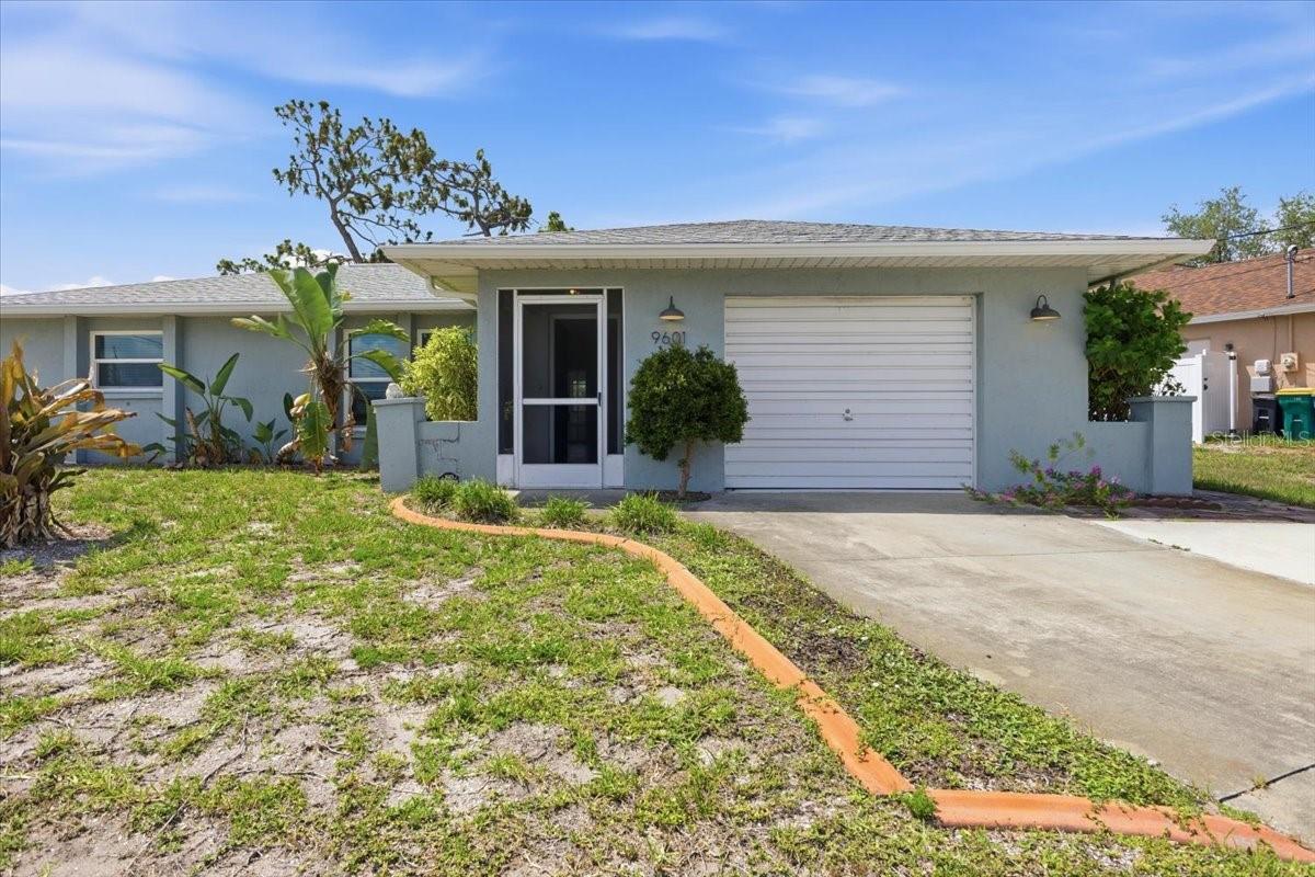 9601 Gulfstream Blvd, Englewood, FL 34224 — photo 2 of 42
