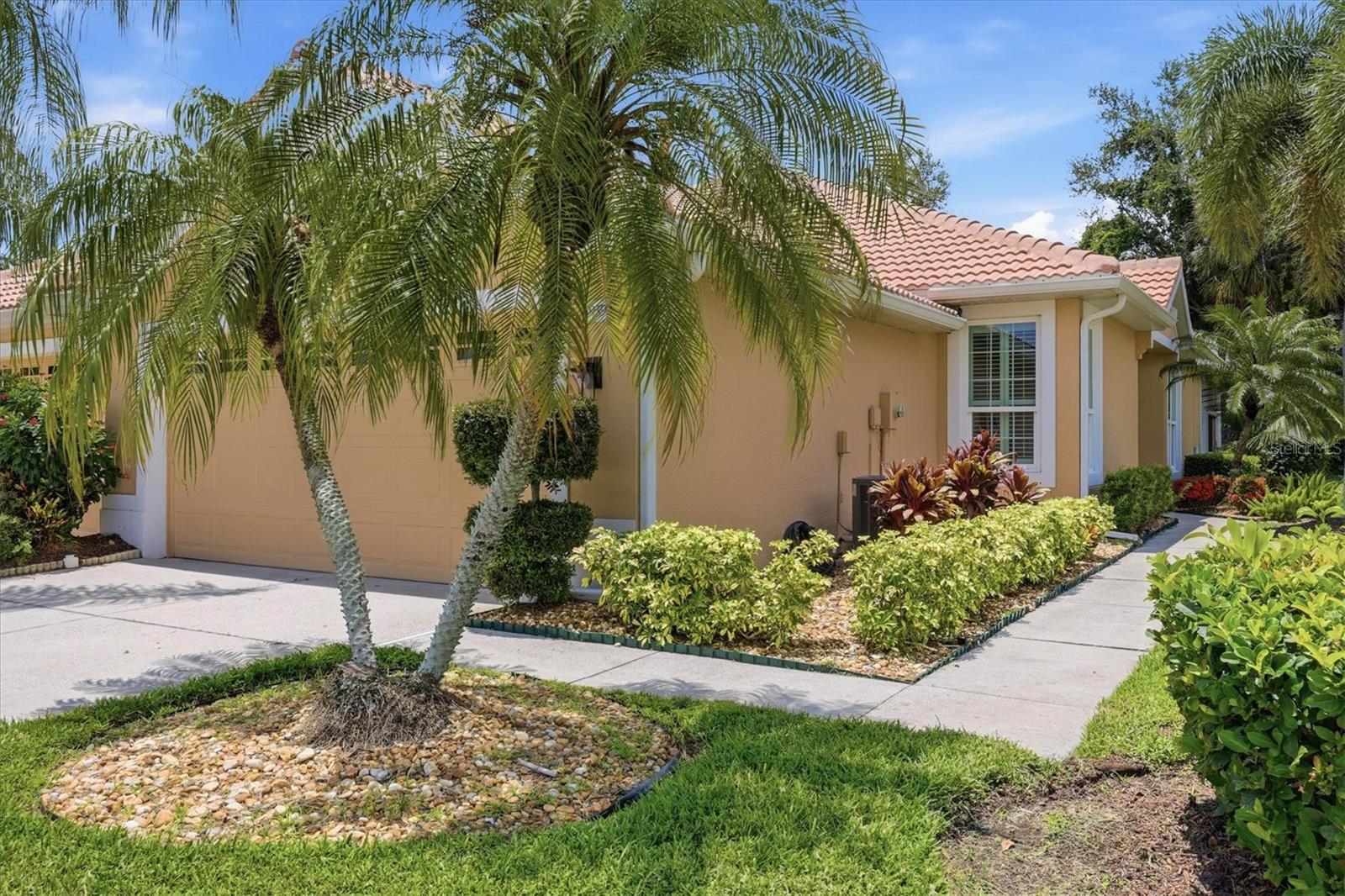 4939 Whispering Oaks Dr, North Port, FL 34287 — photo 3 of 67
