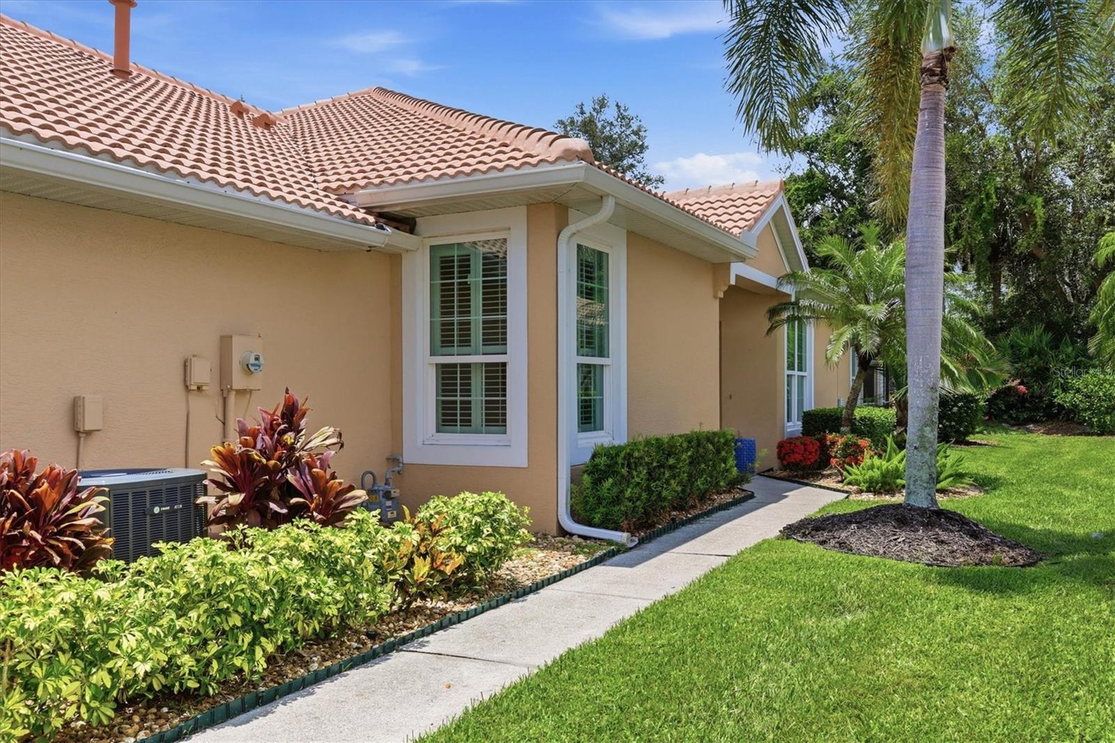 4939 Whispering Oaks Dr, North Port, FL 34287 — photo 4 of 67