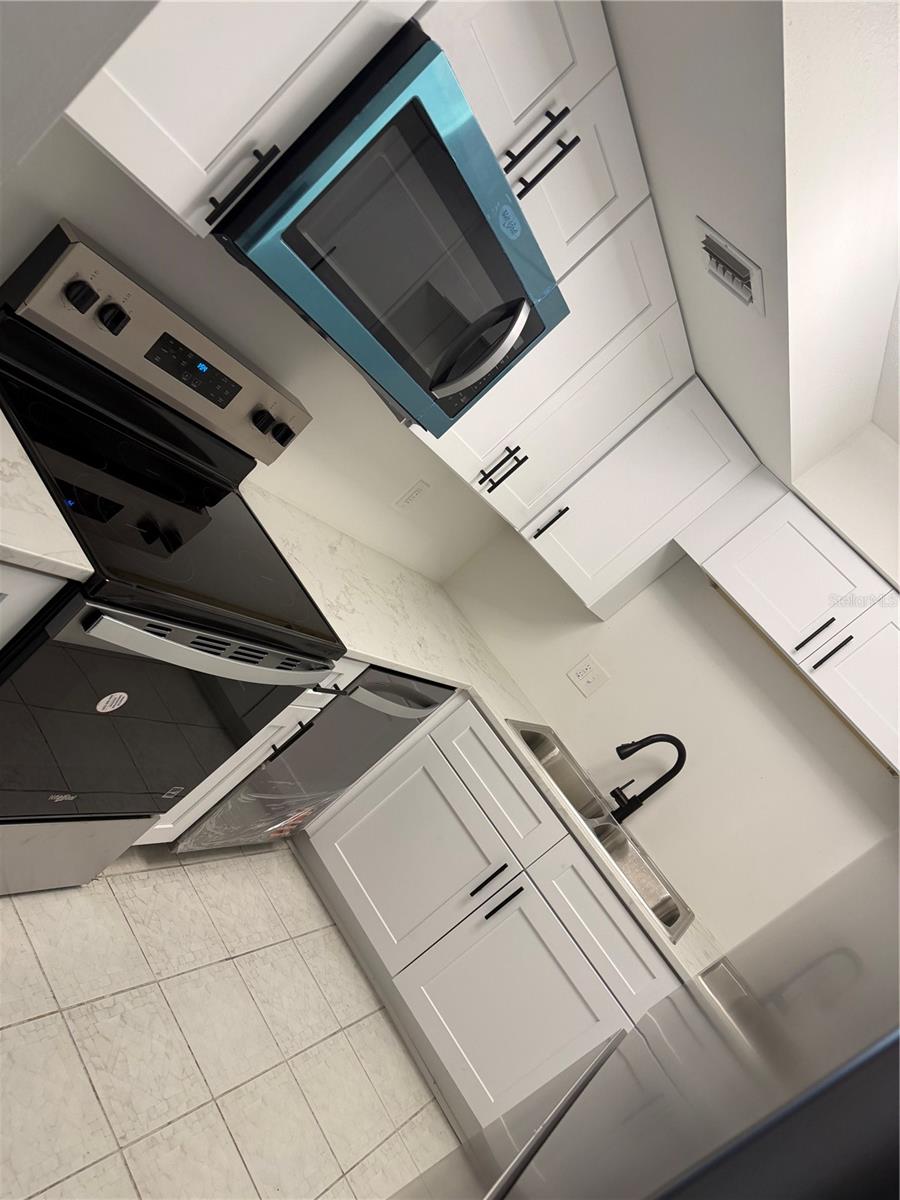 2290 Aaron St #101, Port Charlotte, FL 33952 — photo 10 of 47