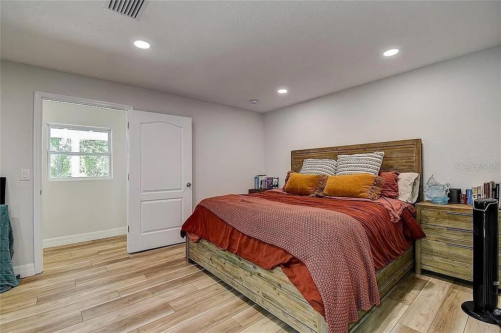 4723 Thomas Hoby Pl, Sarasota, FL 34241 — photo 11 of 26