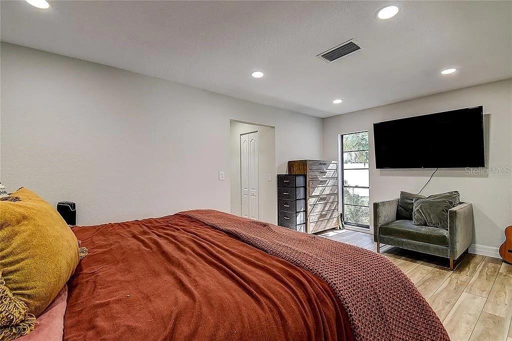 4723 Thomas Hoby Pl, Sarasota, FL 34241 — photo 12 of 26