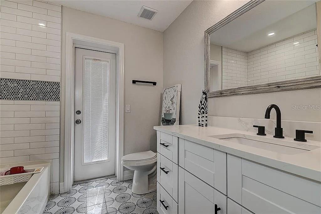 4723 Thomas Hoby Pl, Sarasota, FL 34241 — photo 17 of 26