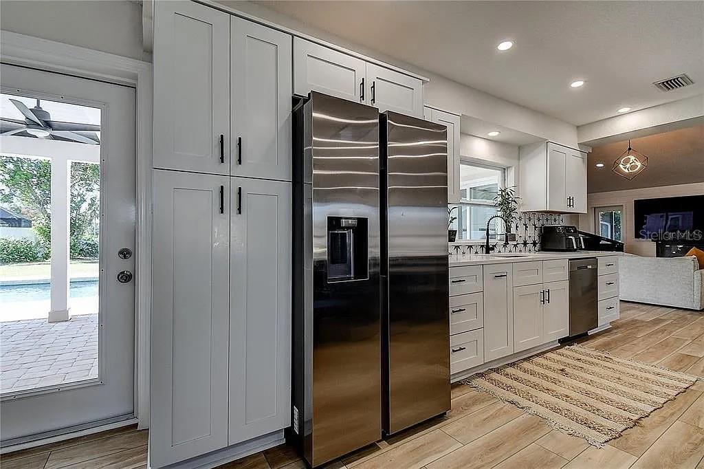 4723 Thomas Hoby Pl, Sarasota, FL 34241 — photo 7 of 26