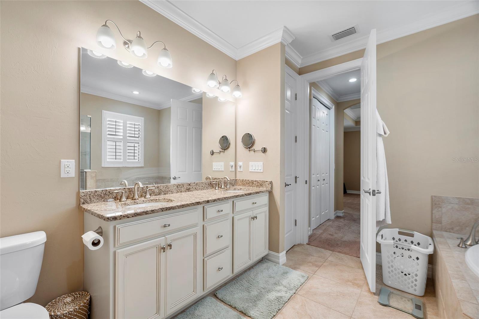 1015 Bluffwood Dr, Nokomis, FL 34275 — photo 19 of 47
