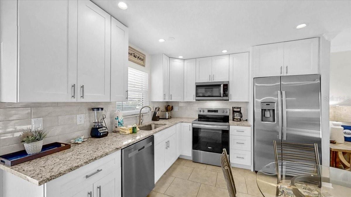 5830 Midnight Pass Rd #3, Sarasota, FL 34242 — photo 7 of 46
