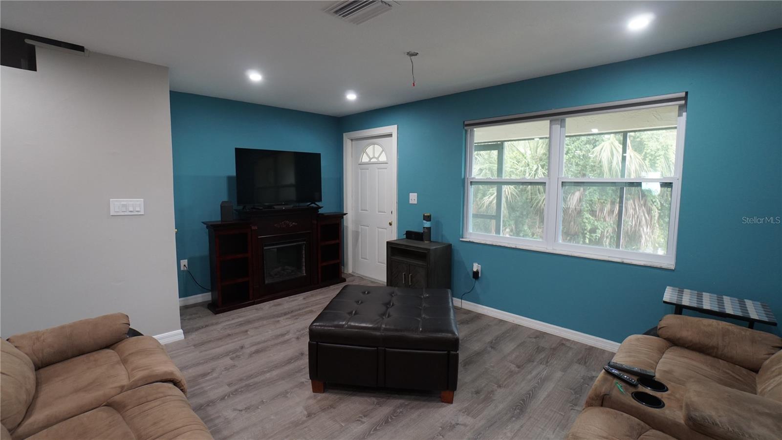 3312 Ramblewood Pl, Sarasota, FL 34237 — photo 12 of 21