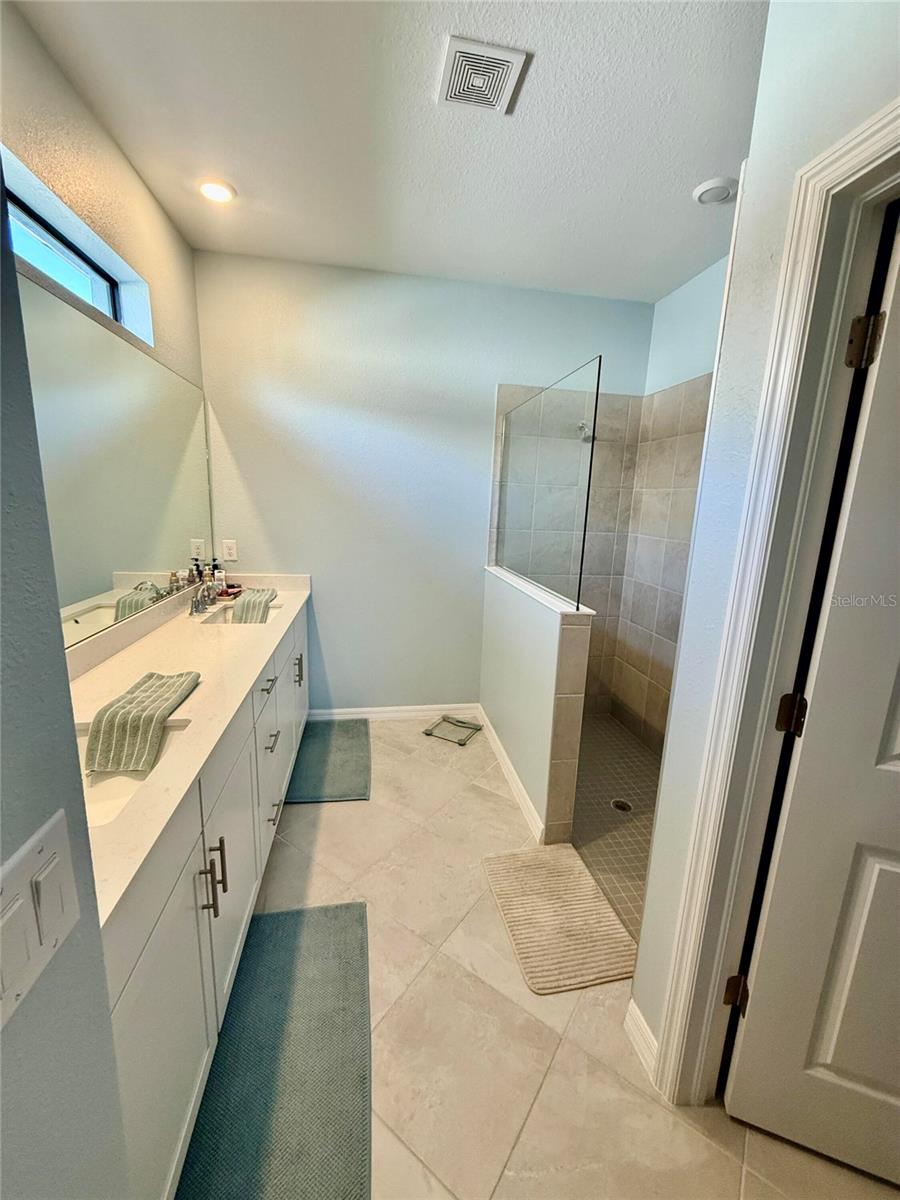 10852 Sun Drop St, Venice, FL 34293 — photo 13 of 21