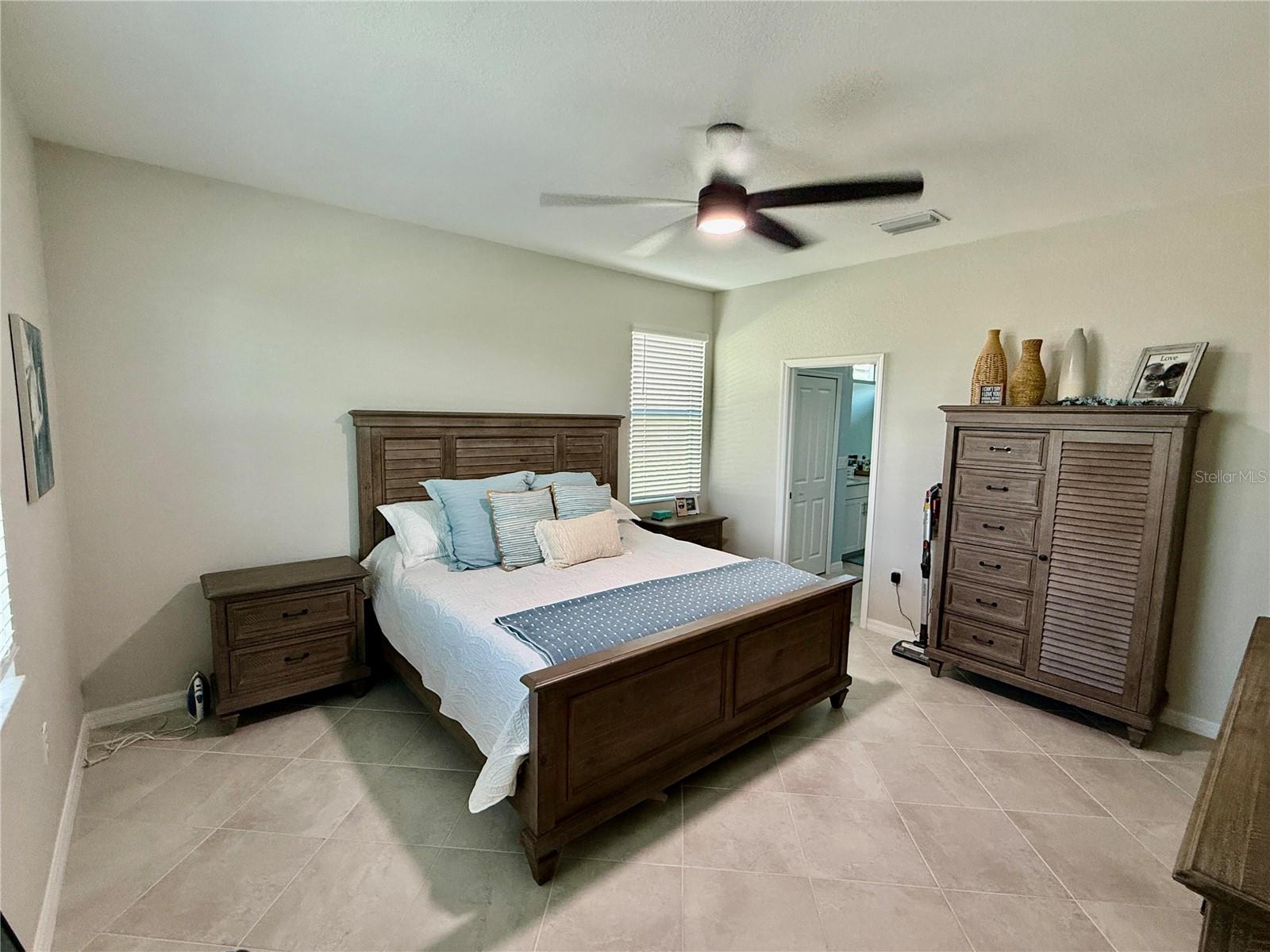 10852 Sun Drop St, Venice, FL 34293 — photo 8 of 21
