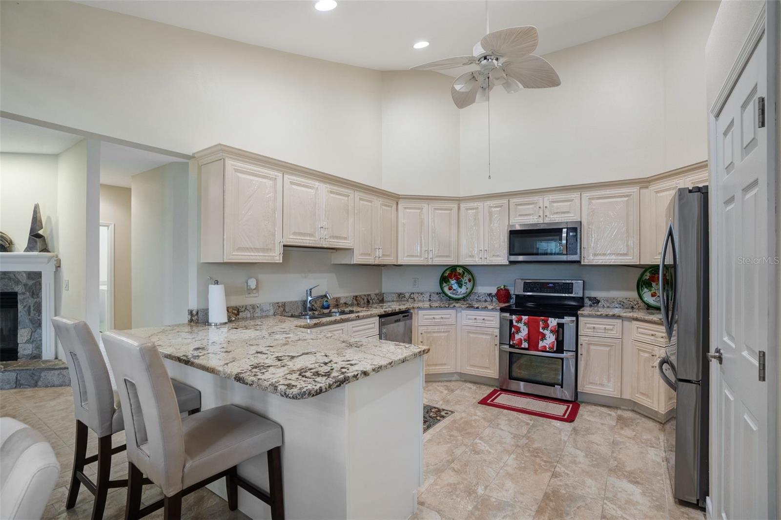 6253 Muriwood Ct, Sarasota, FL 34234 — photo 12 of 36