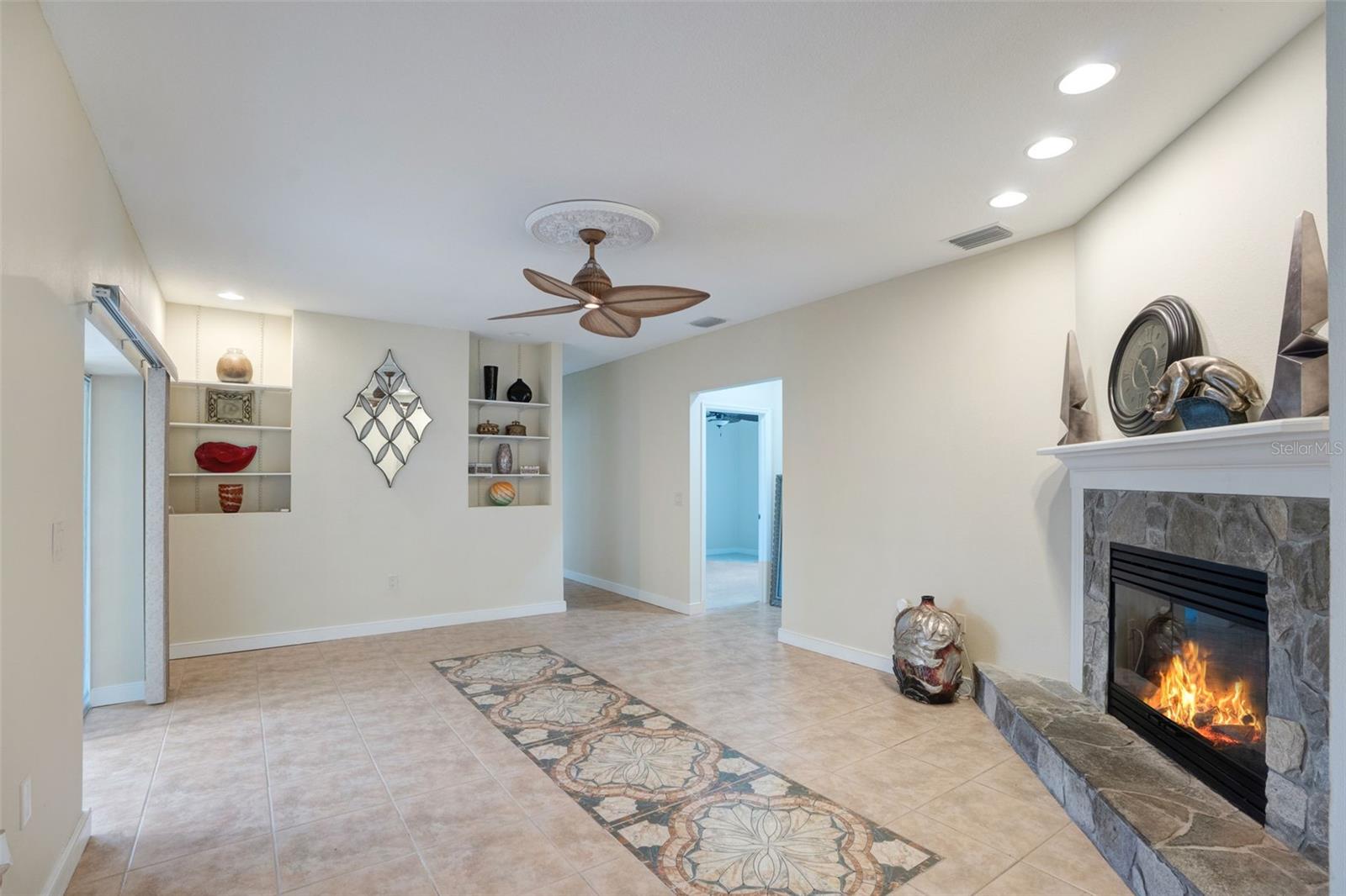 6253 Muriwood Ct, Sarasota, FL 34234 — photo 8 of 36