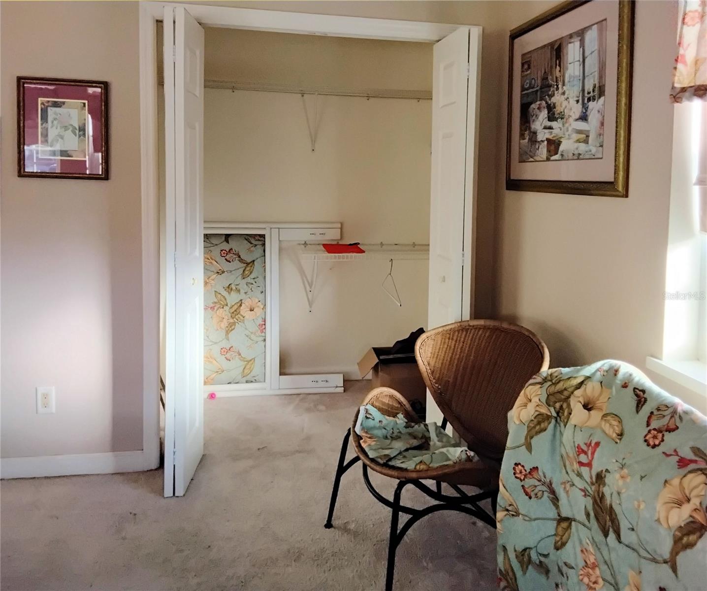 Closet in second bedroom