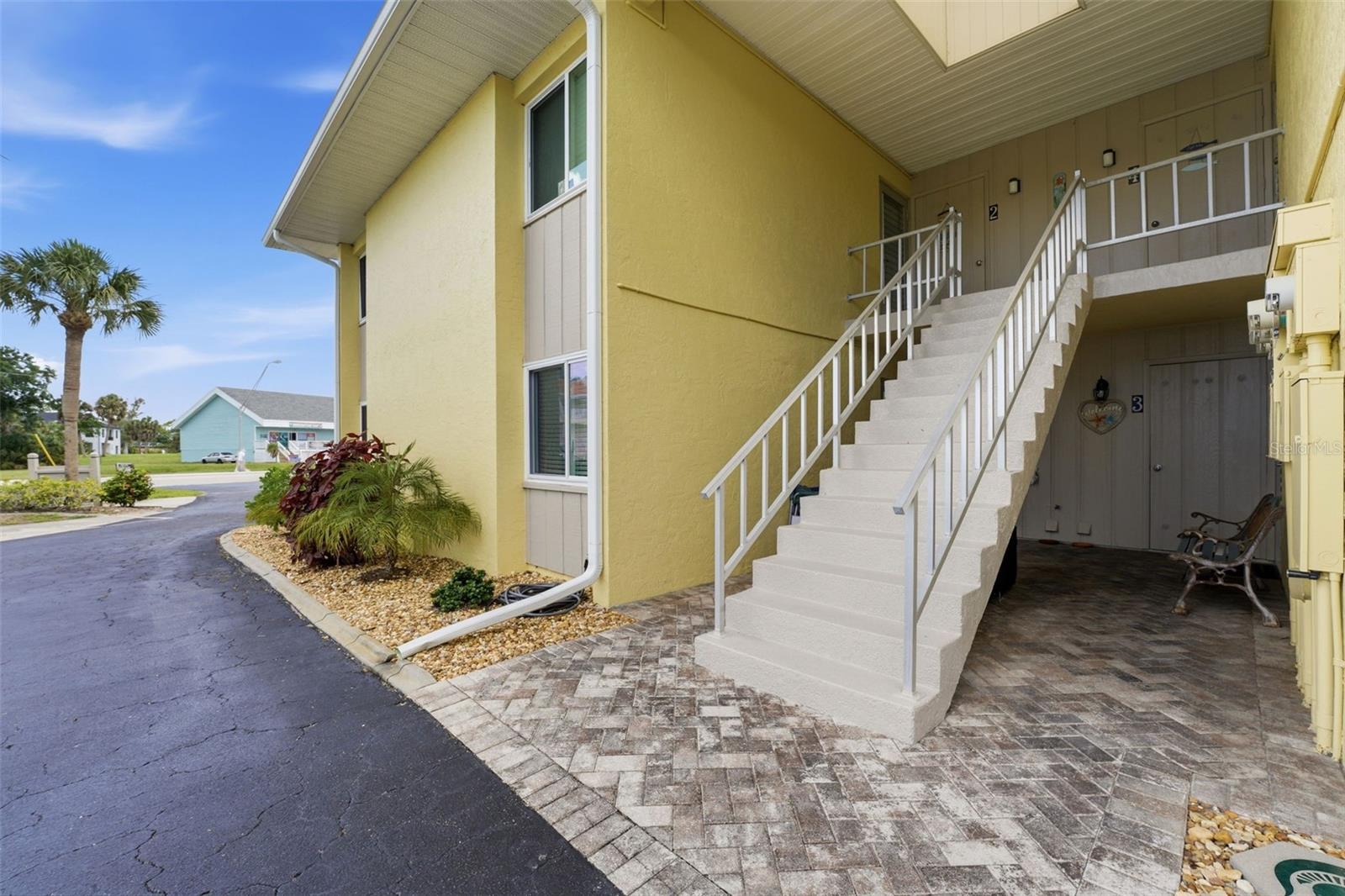 101 Louella Ln #2