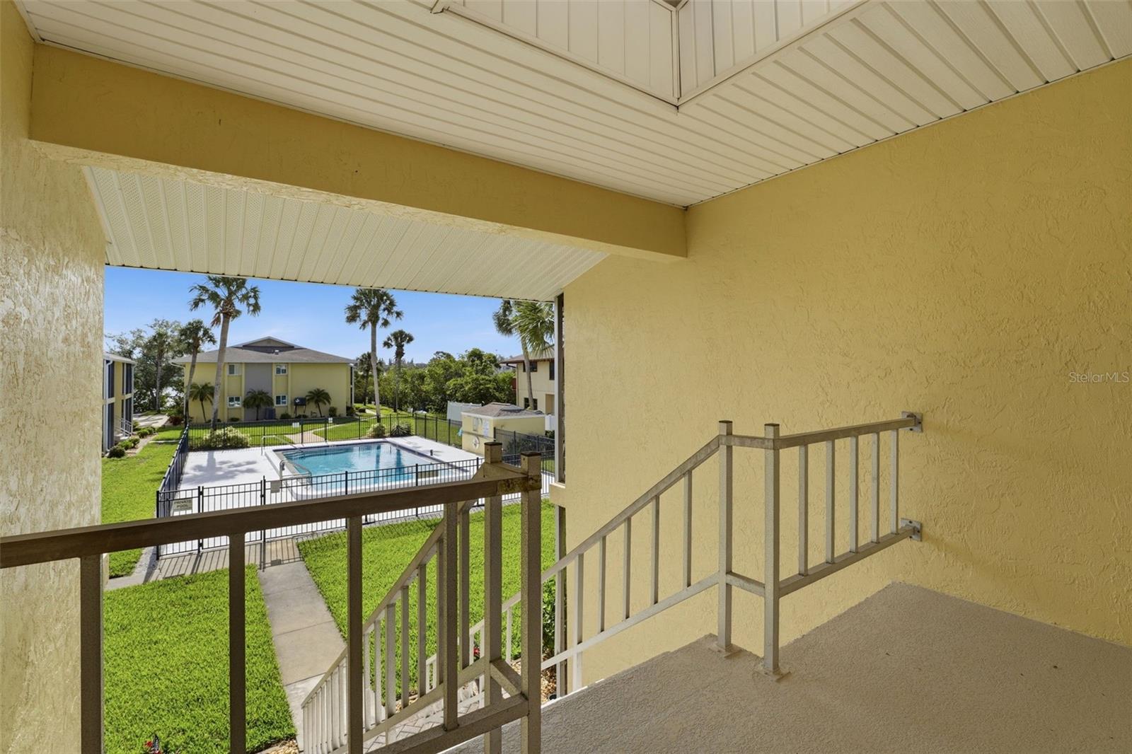 101 Louella Ln #2, Nokomis, FL 34275 — photo 4 of 41