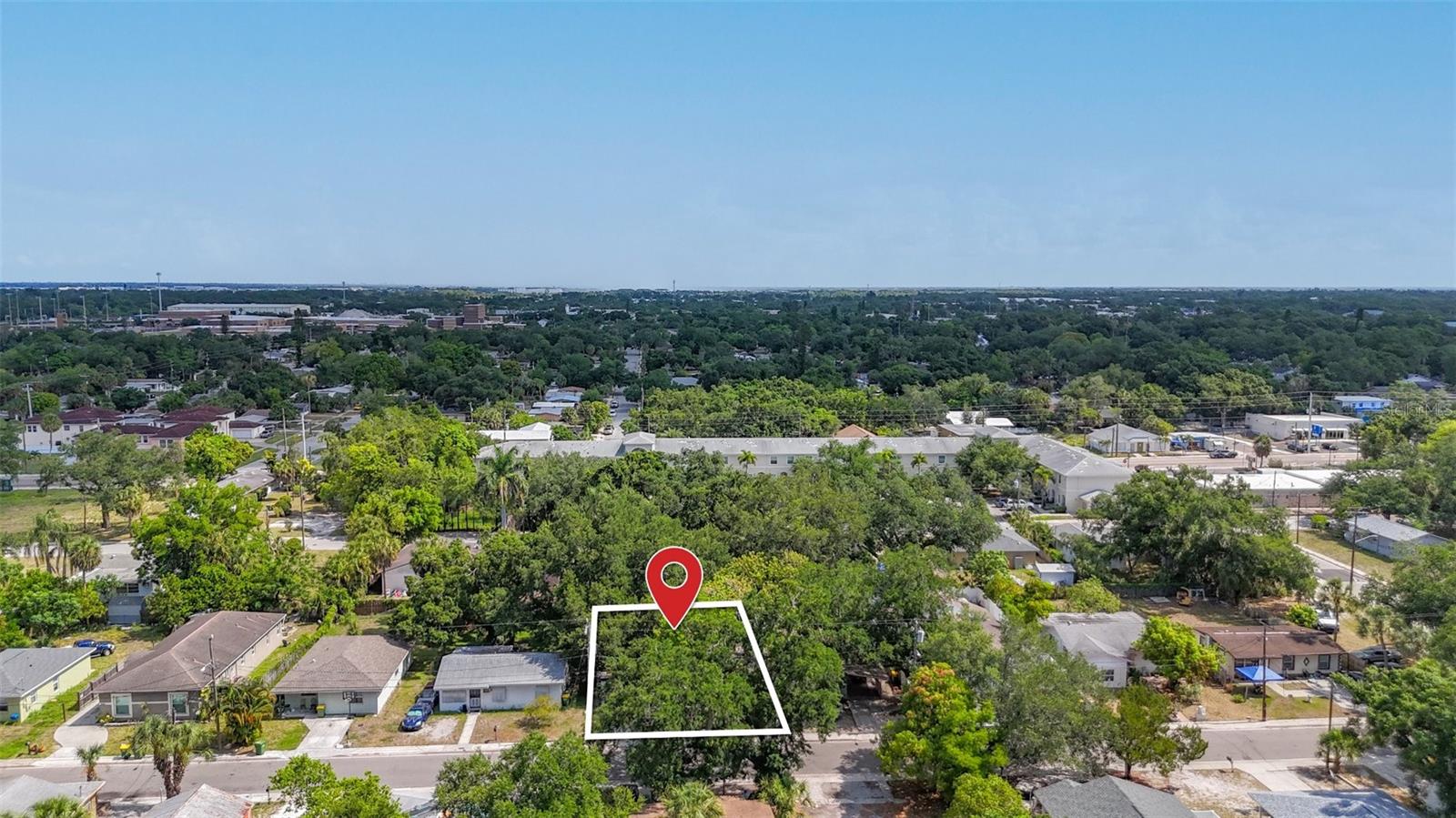 1679 24th St, Sarasota, FL 34234 — photo 3 of 18