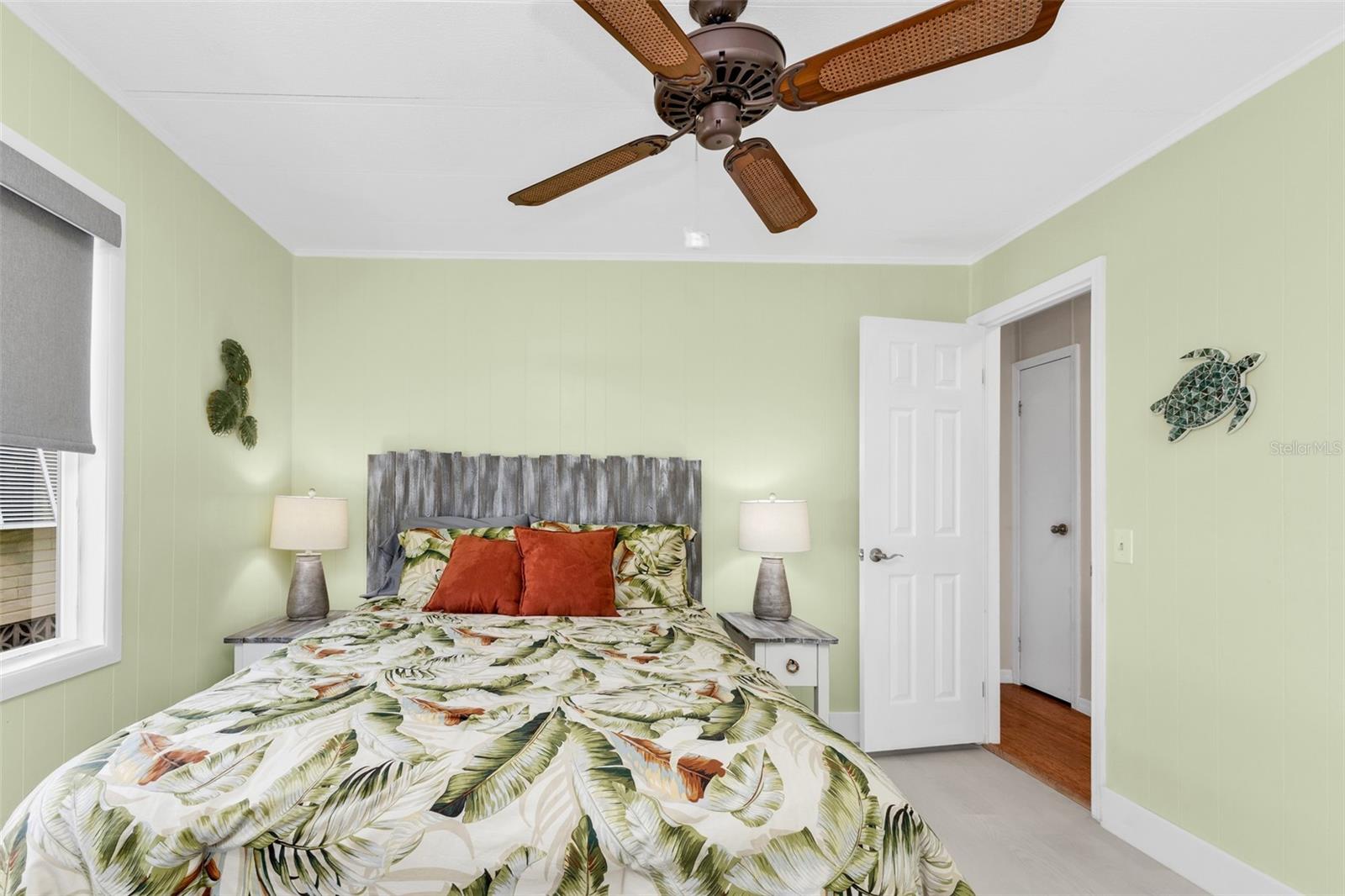 Second bedroom