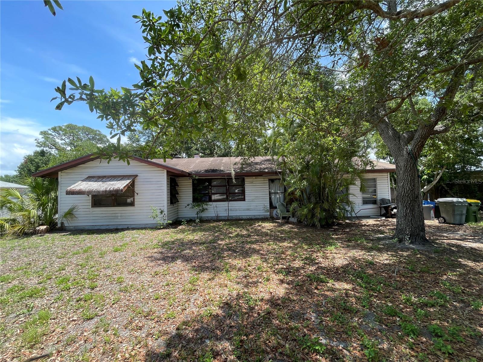 1311 S Brink Ave, Sarasota, FL 34239 — photo 2 of 10