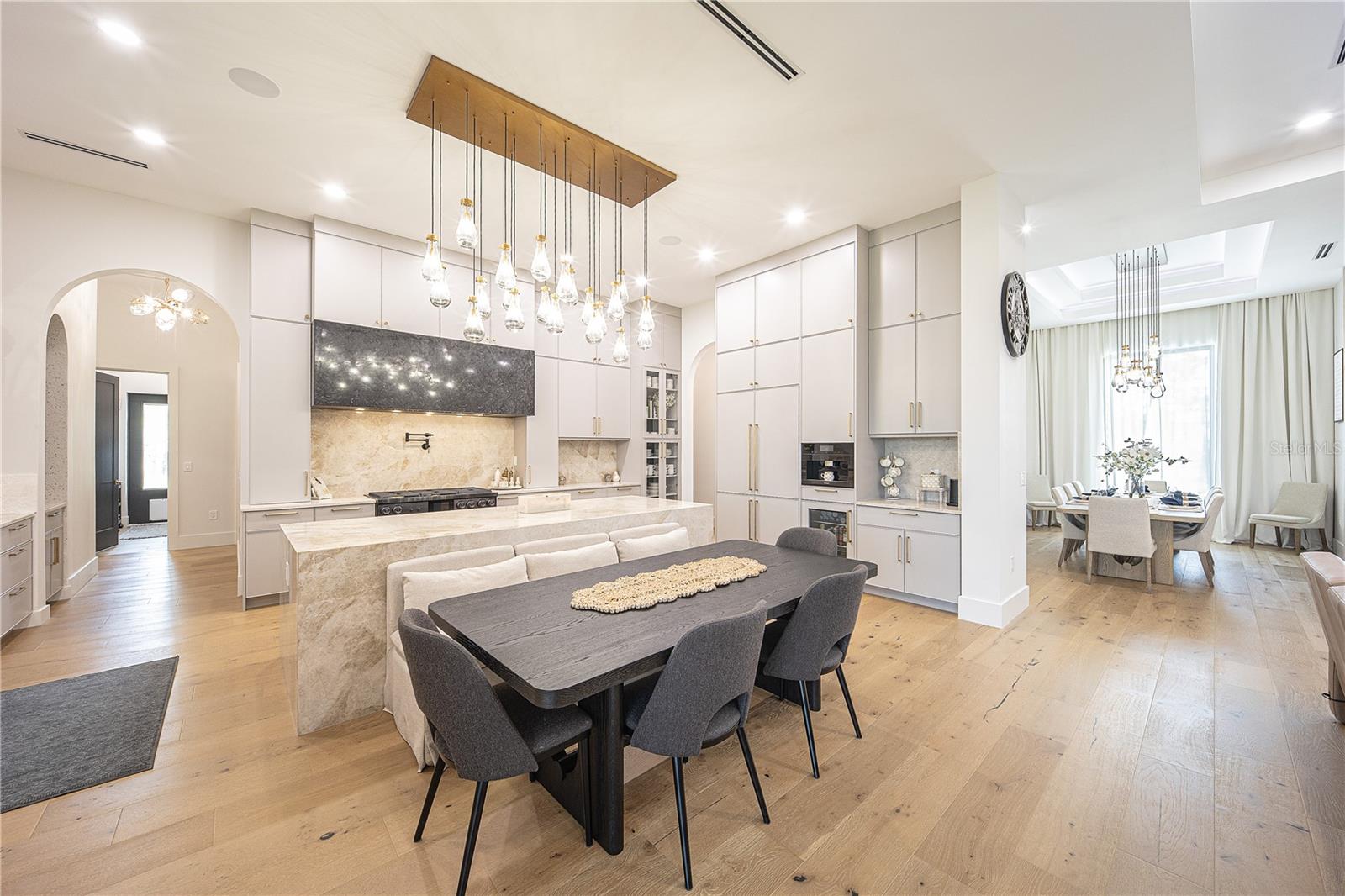 9240 Falcon Ct, Venice, FL 34293 — photo 14 of 100