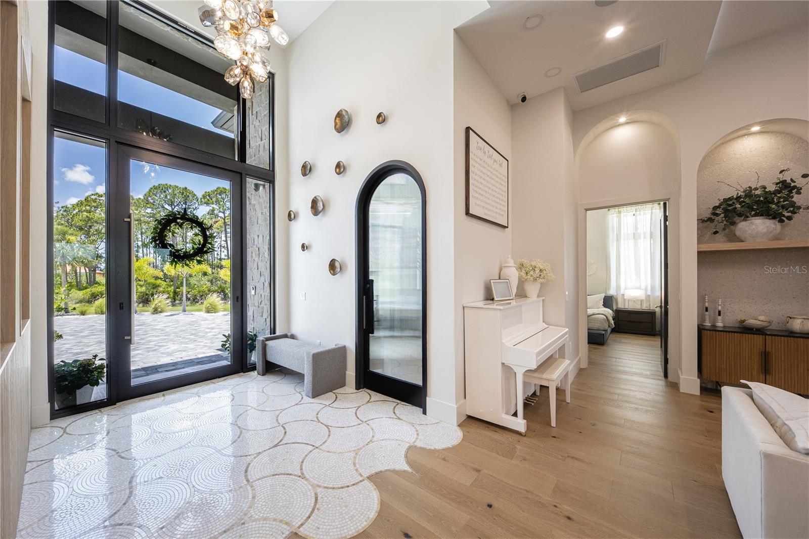 9240 Falcon Ct, Venice, FL 34293 — photo 8 of 100