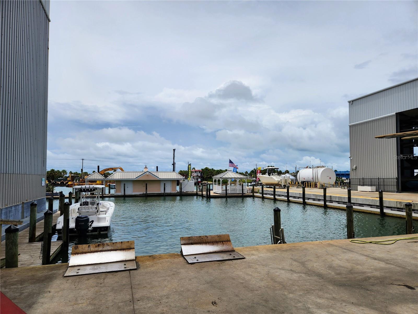 The Marina will put boat in and take out 7 days a week, Unlimitted. They will flush motor and rinse exterior before putting it back in the rack. You can take it out as often as you want and return any time right here.