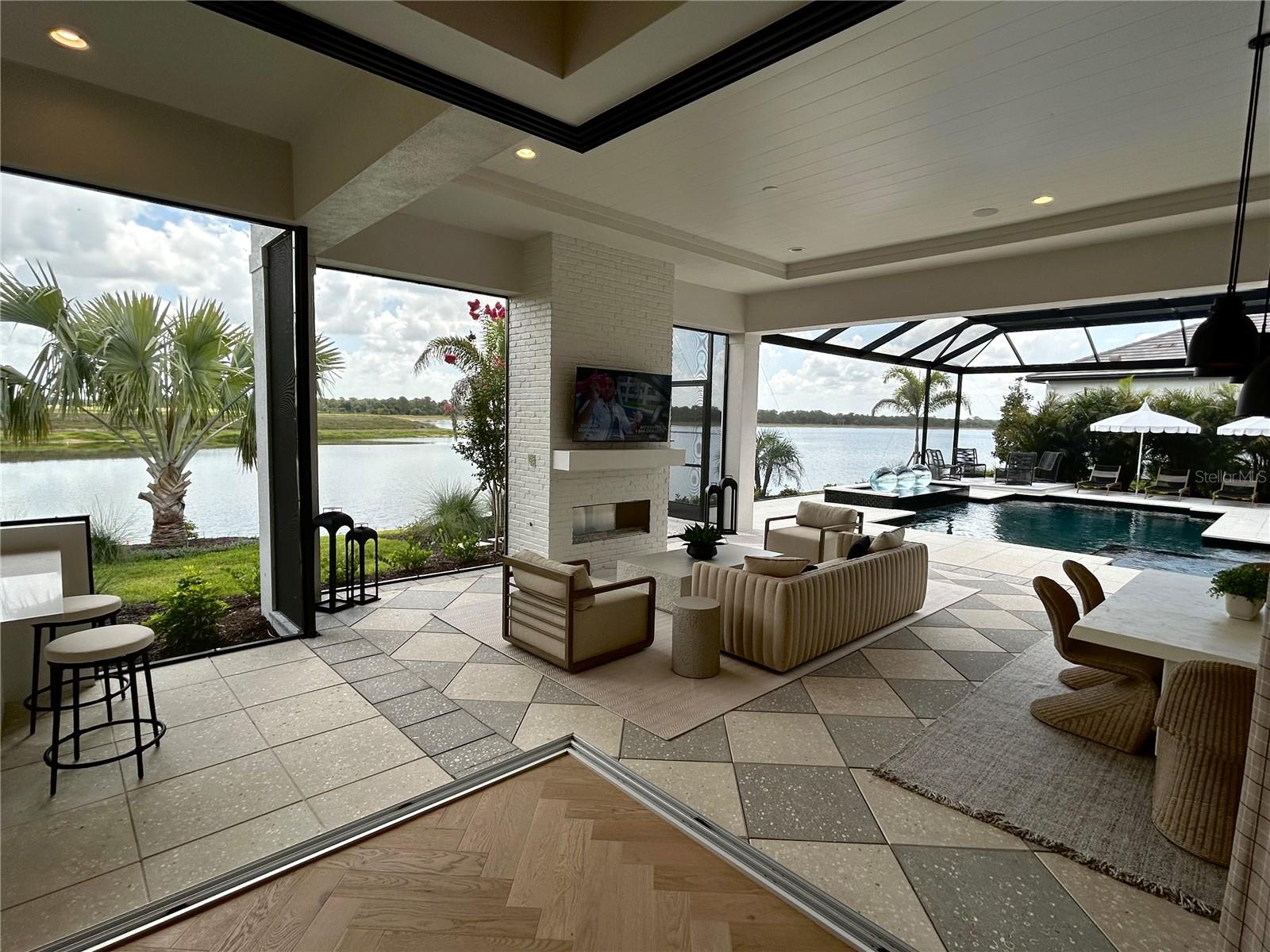 258 Crystal Waters Dr, Sarasota, FL 34240 — photo 6 of 11