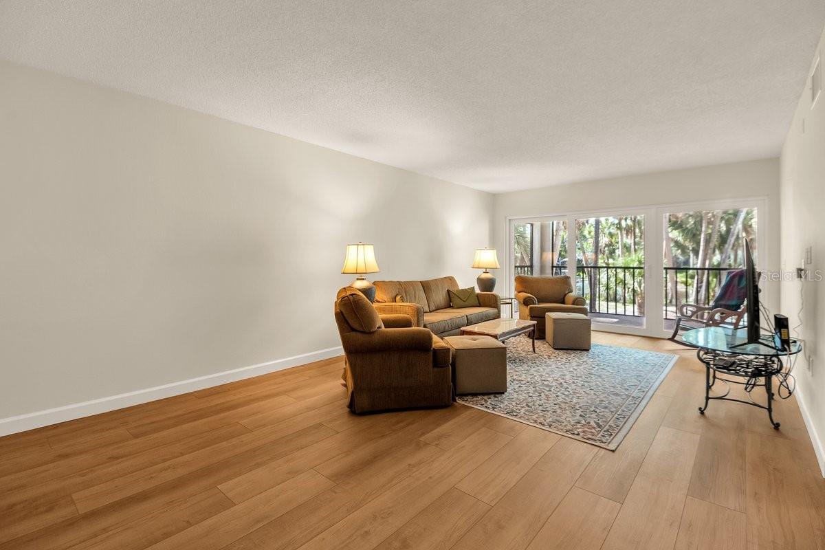 2753 Orchid Oaks Dr #104, Sarasota, FL 34239 — photo 13 of 33