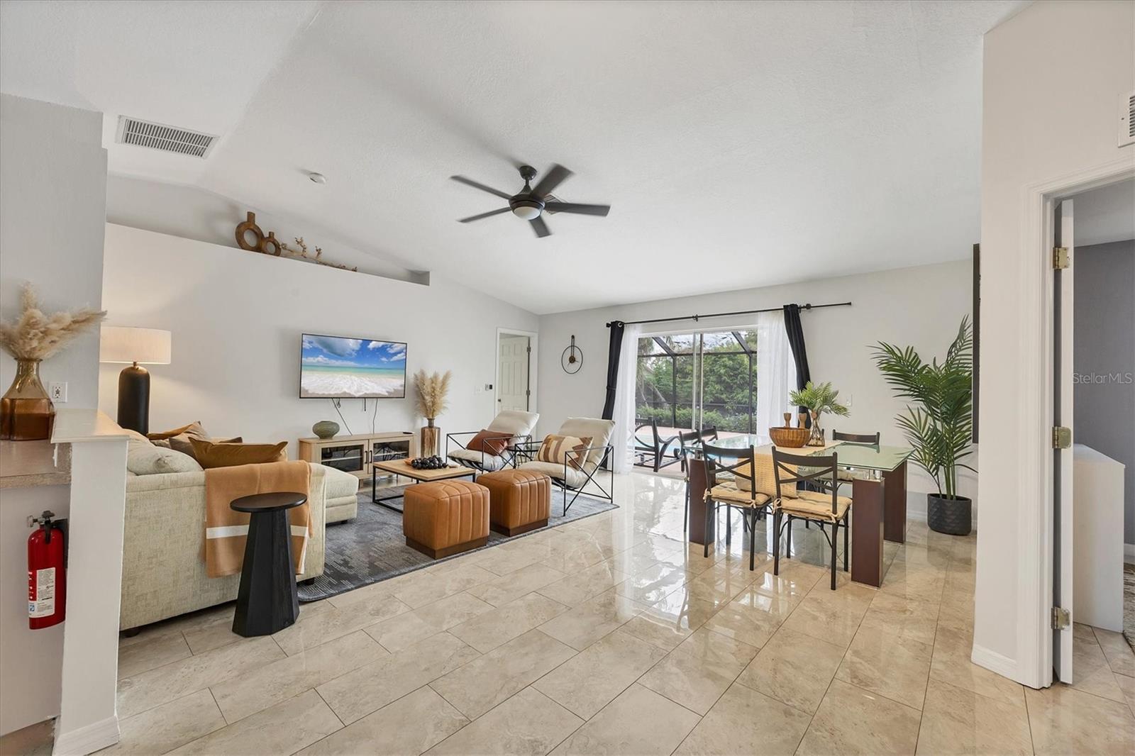 2445 Apache St, Sarasota, FL 34231 — photo 11 of 33