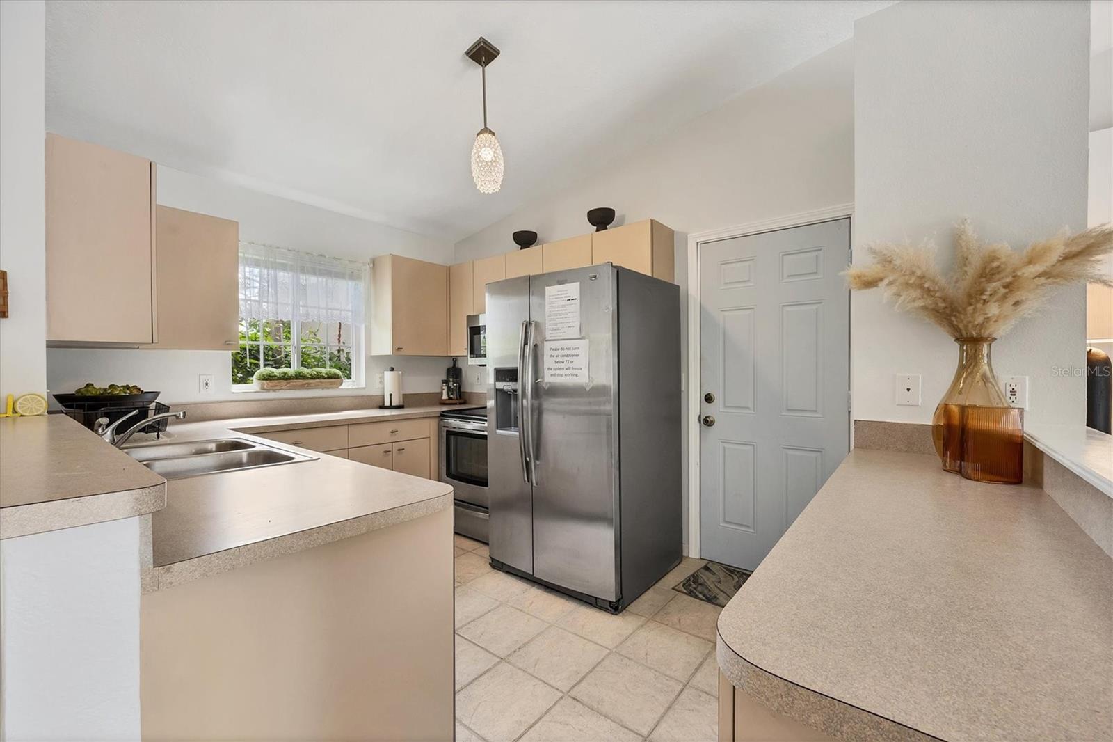 2445 Apache St, Sarasota, FL 34231 — photo 17 of 33