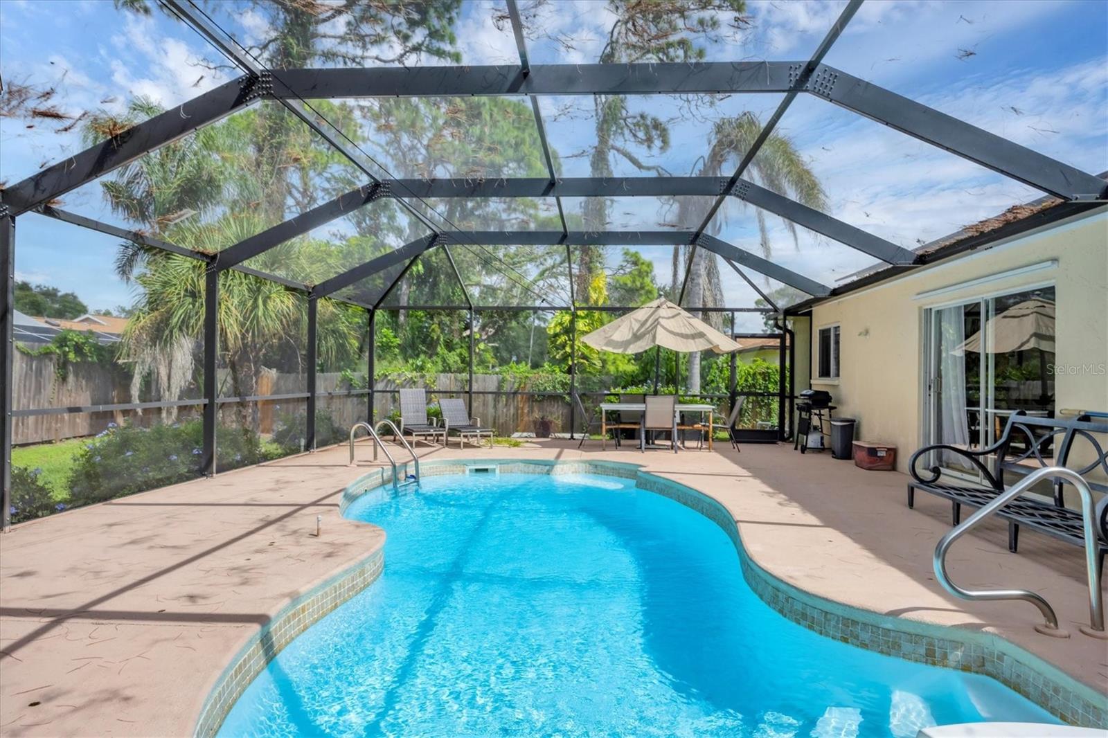 2445 Apache St, Sarasota, FL 34231 — photo 30 of 33
