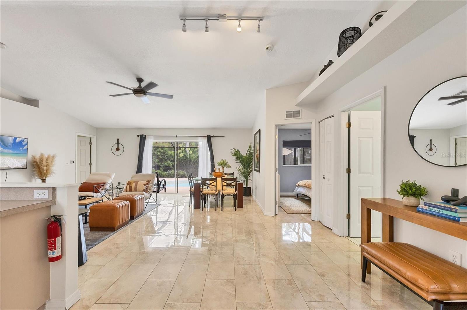 2445 Apache St, Sarasota, FL 34231 — photo 10 of 33