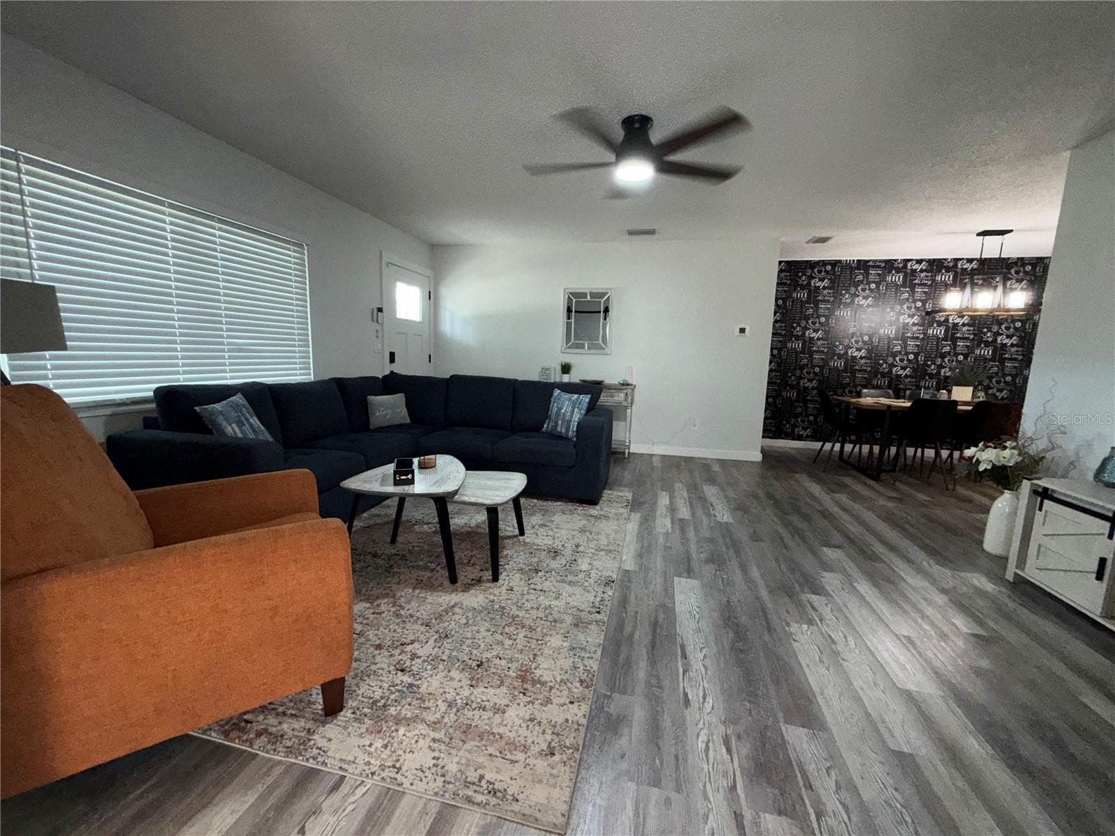 3988 San Luis Dr, Sarasota, FL 34235 — photo 4 of 36