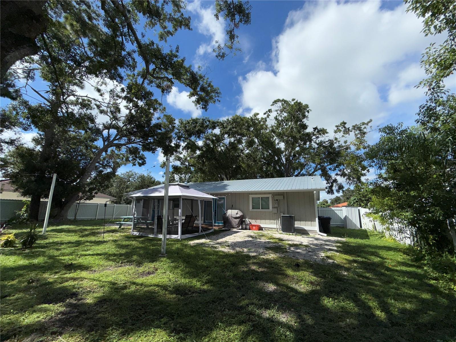 3988 San Luis Dr, Sarasota, FL 34235 — photo 35 of 36