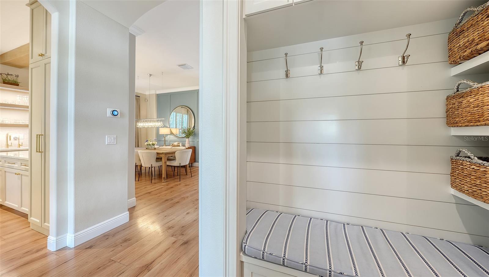 3921 Maravic Pl, Sarasota, FL 34231 — photo 12 of 33