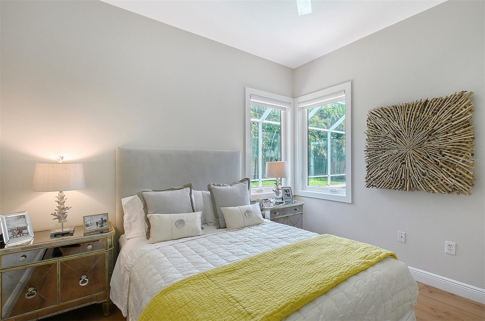 3921 Maravic Pl, Sarasota, FL 34231 — photo 17 of 33