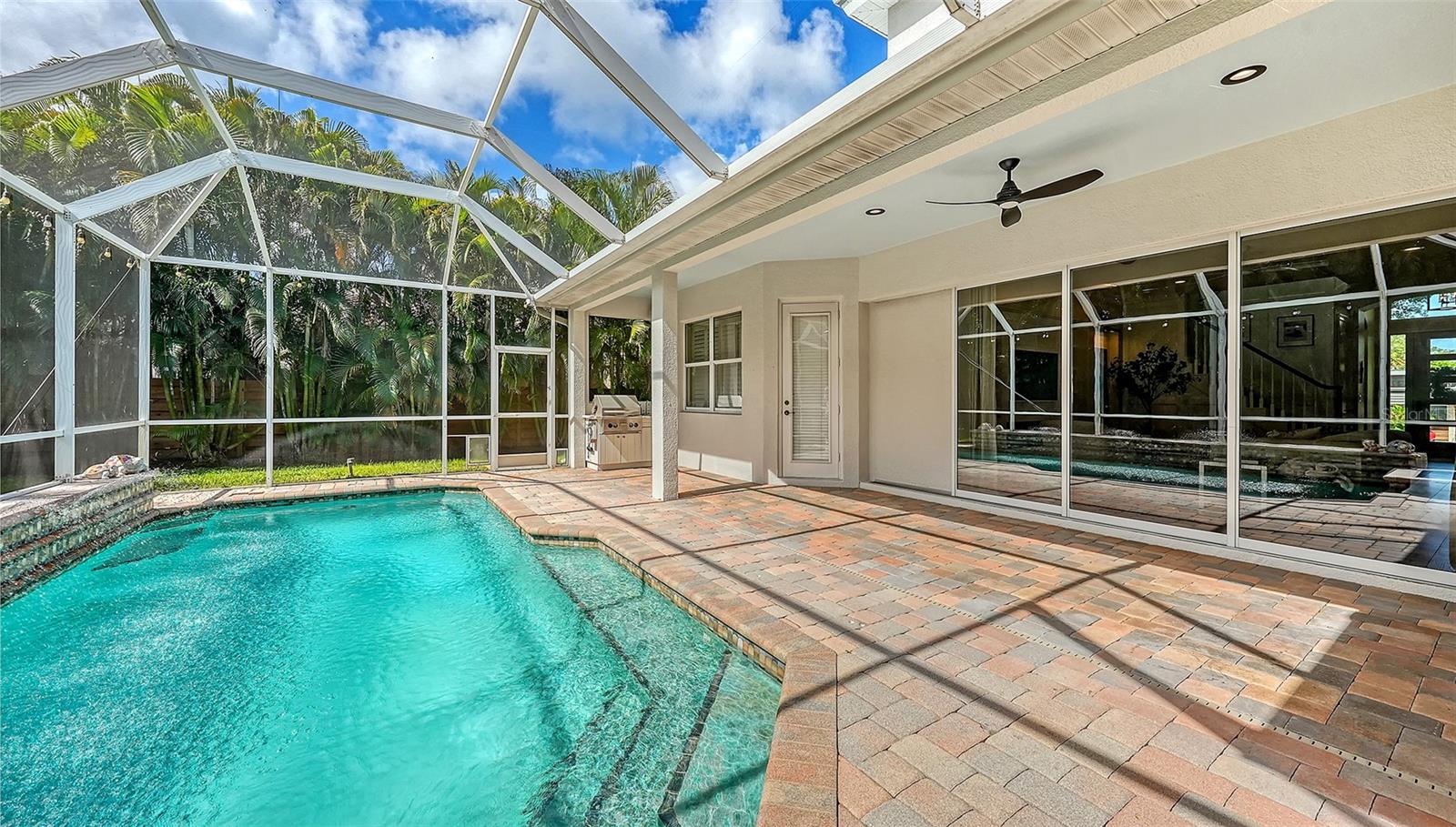 3921 Maravic Pl, Sarasota, FL 34231 — photo 29 of 33