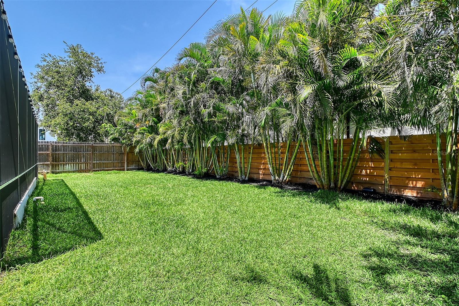 3921 Maravic Pl, Sarasota, FL 34231 — photo 31 of 33