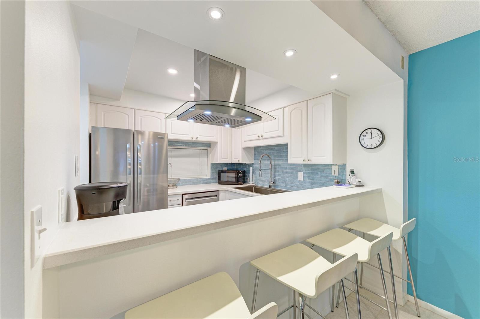 6157 Midnight Pass Rd #E12, Sarasota, FL 34242 — photo 15 of 88