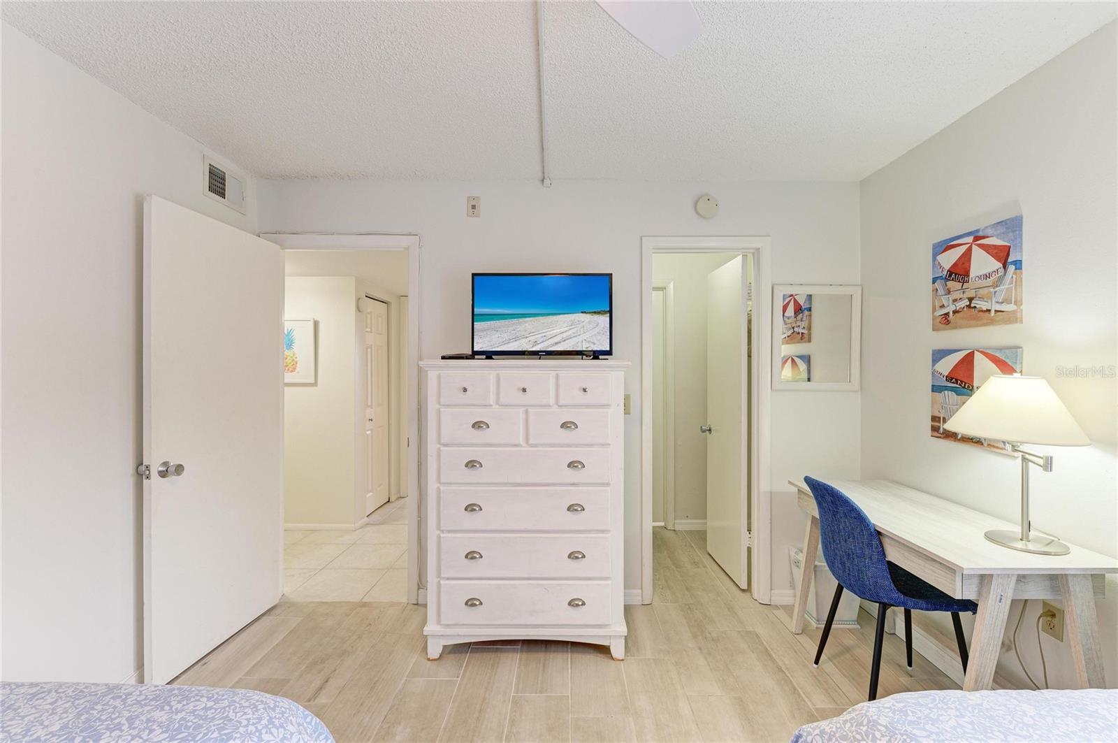6157 Midnight Pass Rd #E12, Sarasota, FL 34242 — photo 28 of 88
