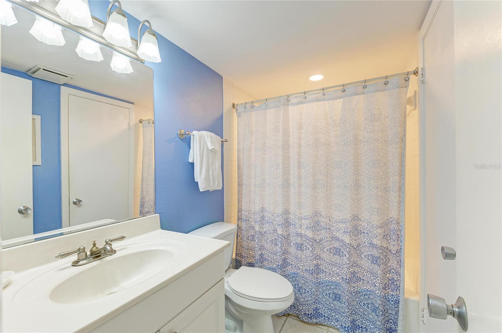 6157 Midnight Pass Rd #E12, Sarasota, FL 34242 — photo 29 of 88
