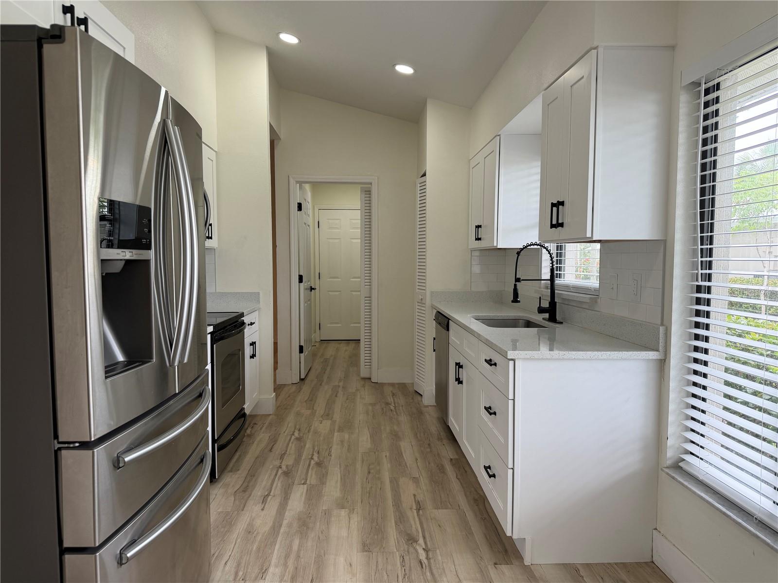339 Pembroke Ln S #228, Venice, FL 34293 — photo 2 of 45