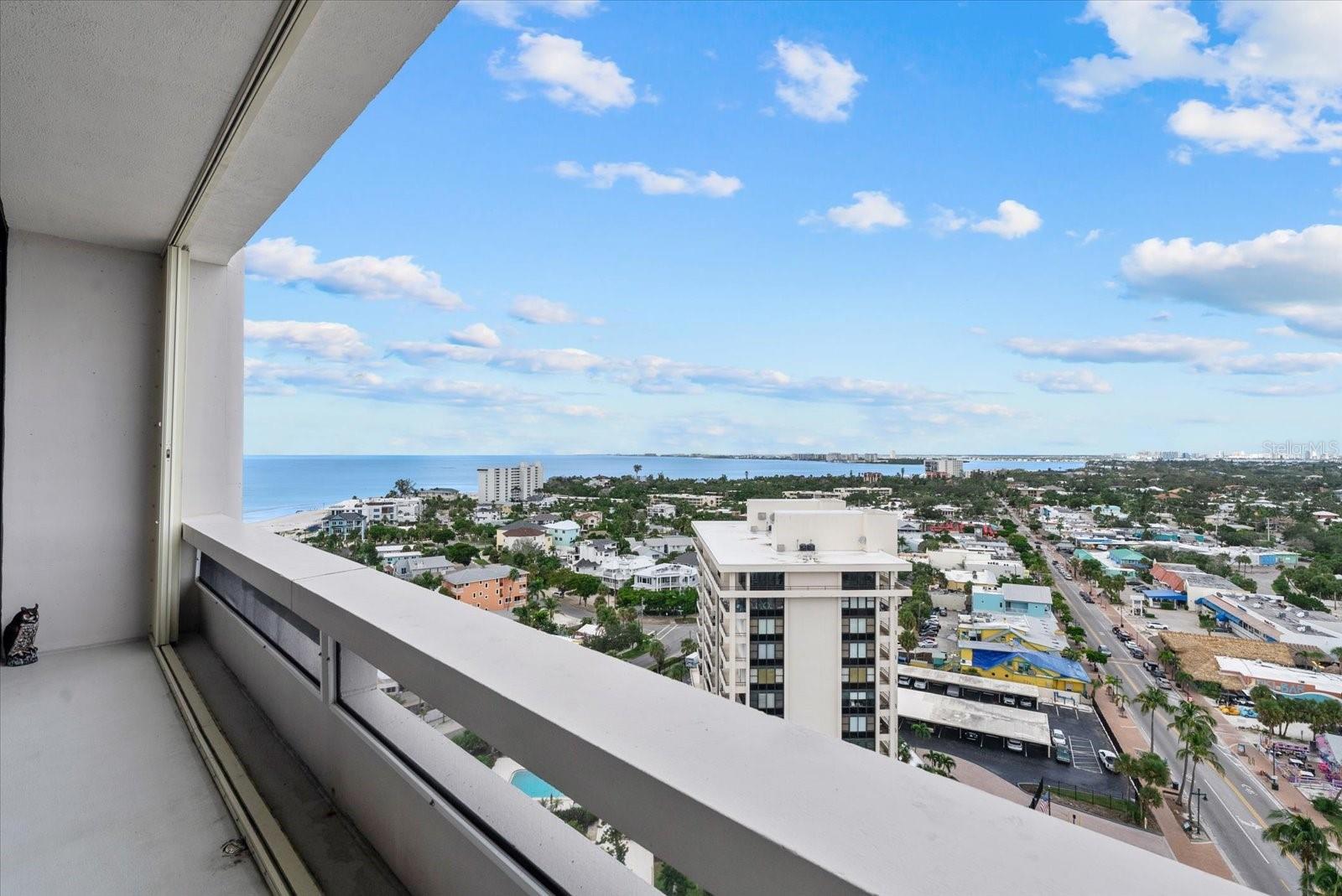 5400 Ocean Blvd #17-04, Sarasota, FL 34242 — photo 22 of 52